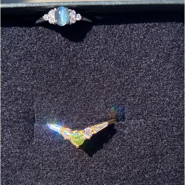 【人気急上昇】 ダイヤモンド 0.4ct  Vリング イエロー　グリーン K18YG 新品ソ付き リング(指輪)