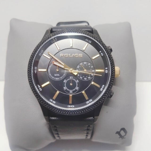 人気 【美品】POLICE - POLICE 腕時計 15002JB 黒革 腕時計(アナログ)