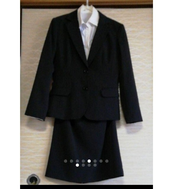 スーツ　リクルートスーツ　黒　スカート　9号 レディースのフォーマル/ドレス(スーツ)の商品写真