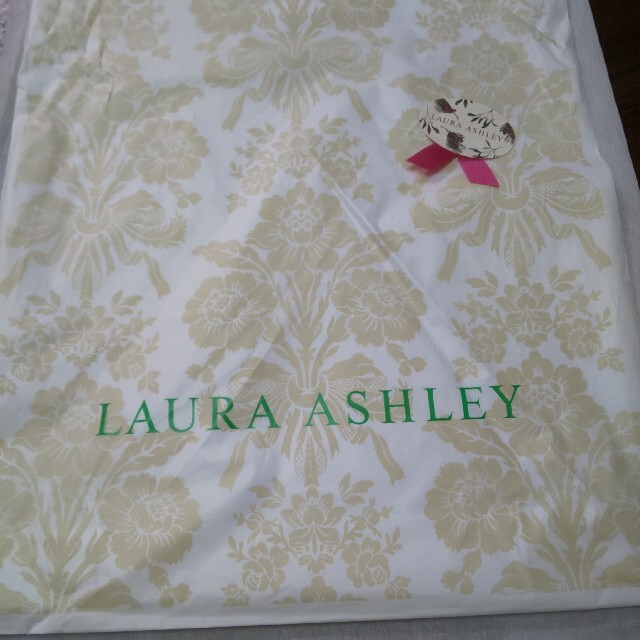 LAURA ASHLEY(ローラアシュレイ)のローラアシｭレイ エプロン・鍋つかみ レディースのレディース その他(その他)の商品写真