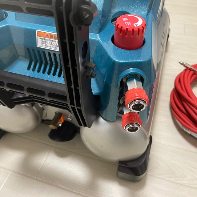 美品 makita マキタ 高圧エアコンプレッサ 11L AC461XL 美品 makita マキタ 高圧エアコンプレッサ 11L AC461XL