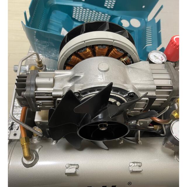 美品 makita マキタ 高圧エアコンプレッサ 11L AC461XL 美品 makita マキタ 高圧エアコンプレッサ 11L AC461XL