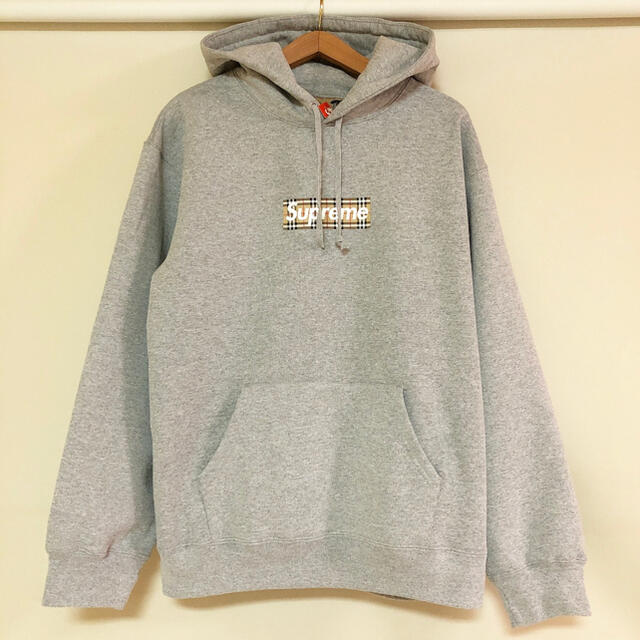 今年も話題の Supreme×Burberry Box Logo フーディー パーカー