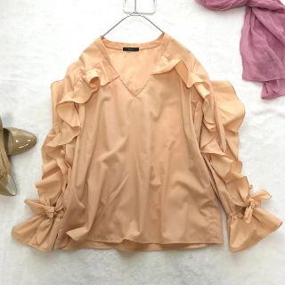 アーバンリサーチロッソ(URBAN RESEARCH ROSSO)の【ぱるるん 様専用】アーバンリサーチ ロッソ F リルスリーブブラウス オレンジ(シャツ/ブラウス(長袖/七分))