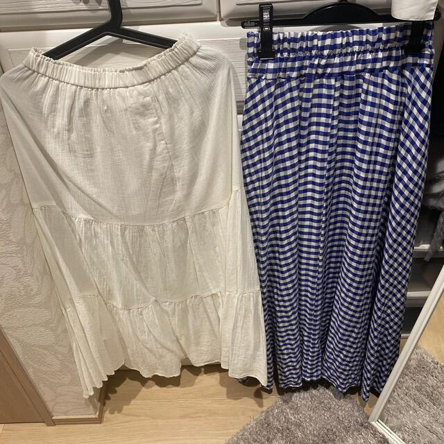 ZARA(ザラ)のJENNE  スカート　 レディースのトップス(カットソー(半袖/袖なし))の商品写真