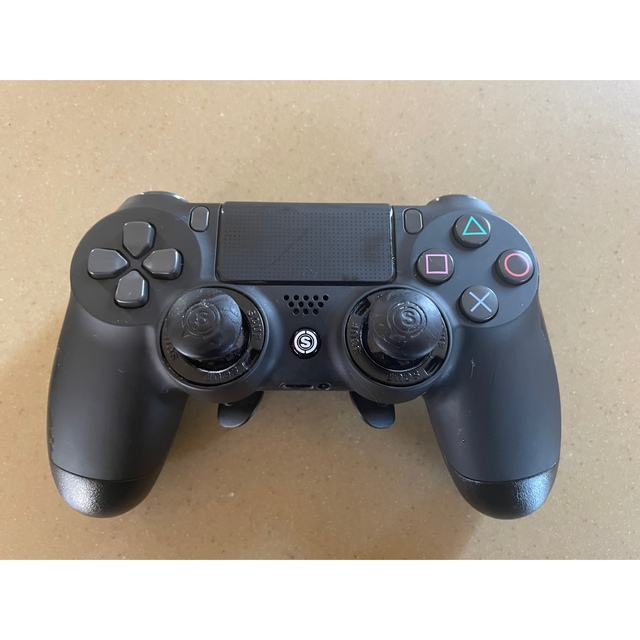 スカフコントローラー　scuf 中古　5%期間値下げ エンタメ/ホビーのゲームソフト/ゲーム機本体(家庭用ゲーム機本体)の商品写真