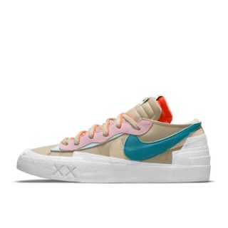 ナイキ(NIKE)のKAWS × sacai × Nike Blazer Low reed(スニーカー)