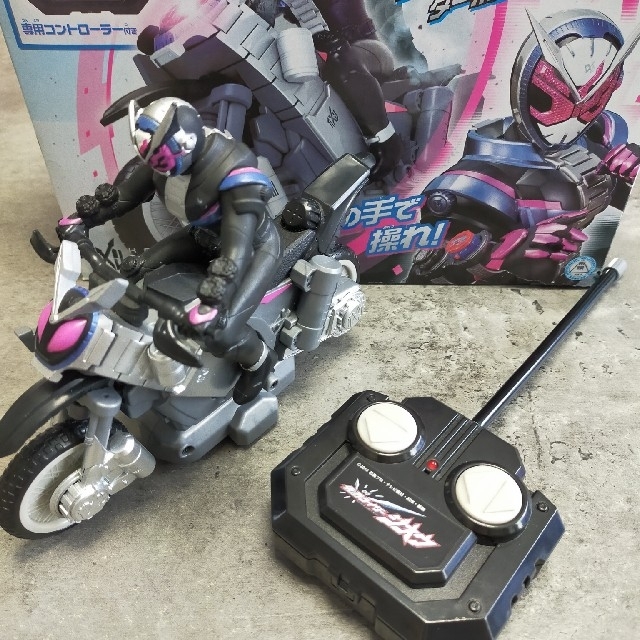 仮面ライダージオウ　ラジコン エンタメ/ホビーのフィギュア(特撮)の商品写真