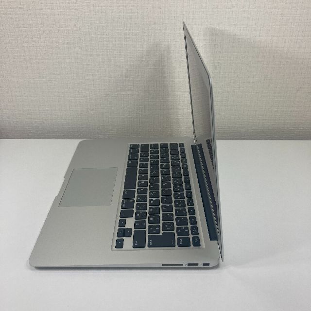 Apple MacBook Air Core i5 ノートパソコン （C08） 4