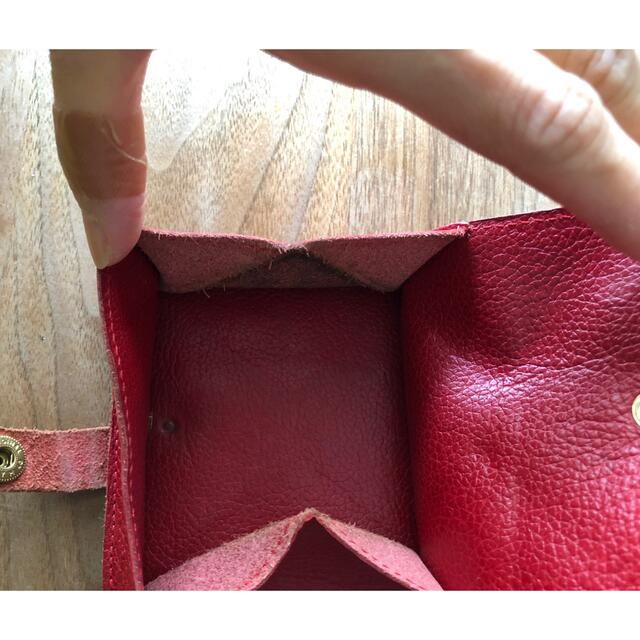 IL BISONTE(イルビゾンテ)のイルビゾンテ　二つ折り財布　レッド レディースのファッション小物(財布)の商品写真