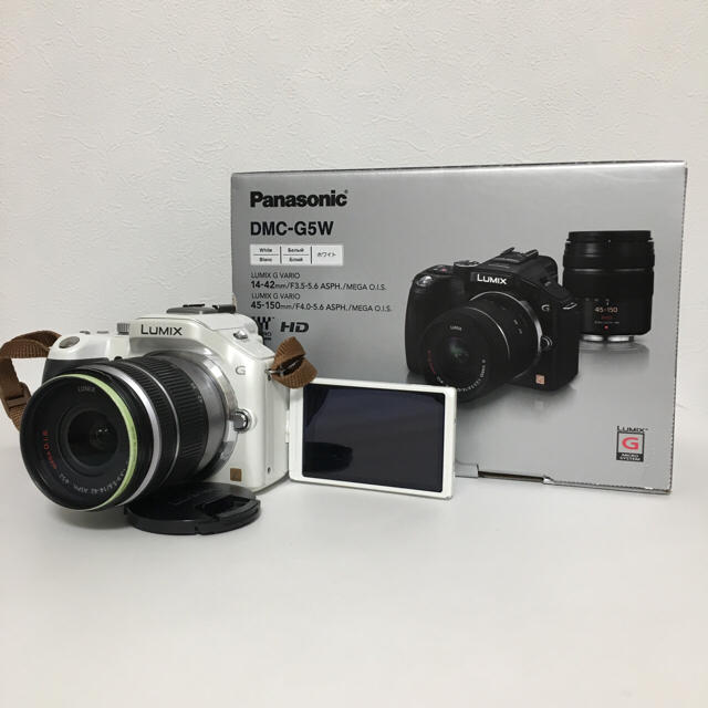 Panasonic(パナソニック)のお値下げ！LUMIX ミラーレス一眼 ズームレンズ付 スマホ/家電/カメラのカメラ(ミラーレス一眼)の商品写真