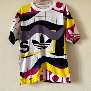 アディダス(adidas)のadidas Tシャツ(Tシャツ(半袖/袖なし))