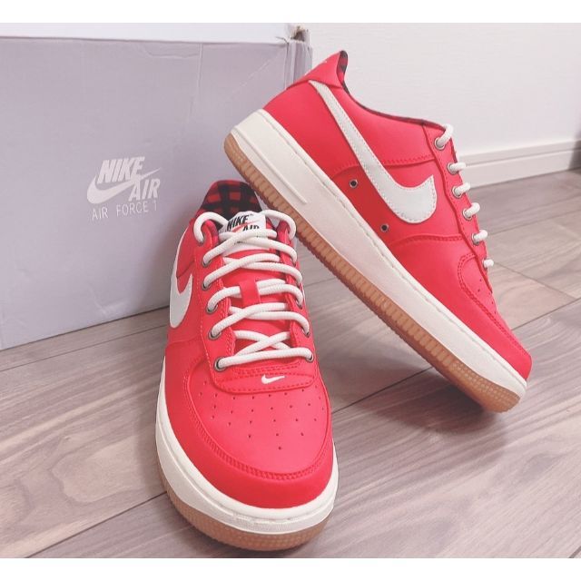 スニーカー NIKE - NIKE AIR FORCE 1 LV8(GS) 820438 601