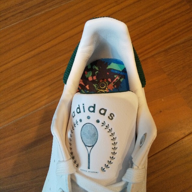 adidas(アディダス)のスタンスミス アディダスオリジナルス　ホワイト×グリーン　23.0cm レディースの靴/シューズ(スニーカー)の商品写真