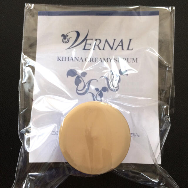 VERNAL(ヴァーナル)の＊新品＊ヴァーナル キハナ クリーミーセラム 4g クリーム状美容液 コスメ/美容のスキンケア/基礎化粧品(美容液)の商品写真