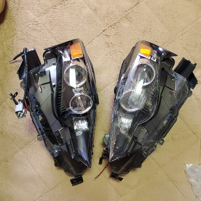 LEXUS IS300H USライトR おまけでジャンクライトL LEXUS IS300H USライトR おまけでジャンクライトL