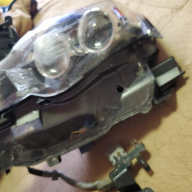 LEXUS IS300H USライトR おまけでジャンクライトL LEXUS IS300H USライトR おまけでジャンクライトL