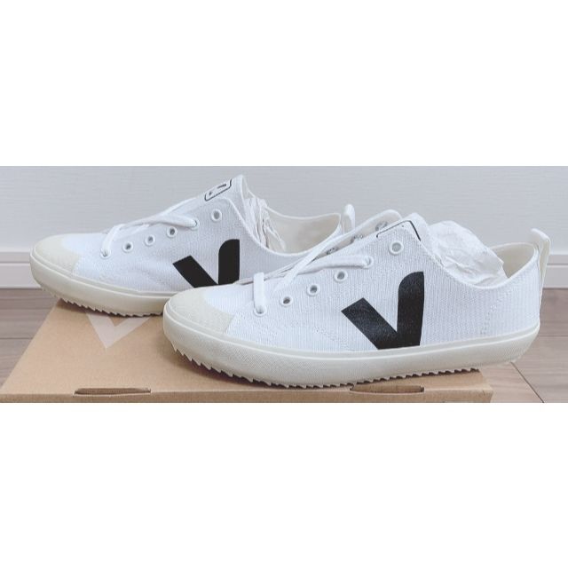 VEJA NOVA CANVAS WHITE_BLACK (NA011537B)