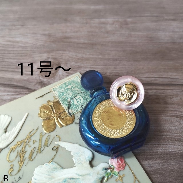 No.148　お花ボタンリング　可愛い レディースのアクセサリー(リング(指輪))の商品写真