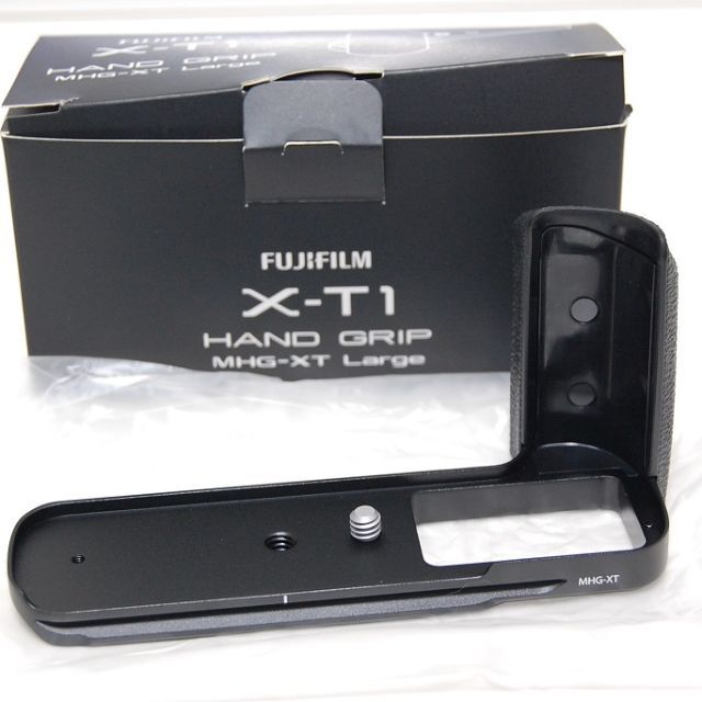 富士フイルム(フジフイルム)のFUJIFILM X-T1用 メタルハンドグリップ（大）MHG-XT Large スマホ/家電/カメラのカメラ(ミラーレス一眼)の商品写真