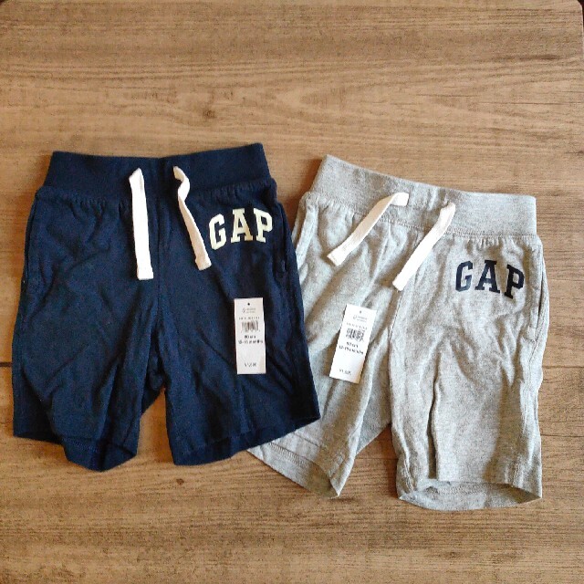 babyGAP(ベビーギャップ)の[babyGAP] ｽｳｪｯﾄﾊｰﾌﾊﾟﾝﾂ2点セット キッズ/ベビー/マタニティのベビー服(~85cm)(パンツ)の商品写真