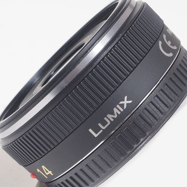 Panasonic(パナソニック)のパンケーキ単焦点★パナソニック LUMIX G 14mm F2.5 スマホ/家電/カメラのカメラ(レンズ(単焦点))の商品写真