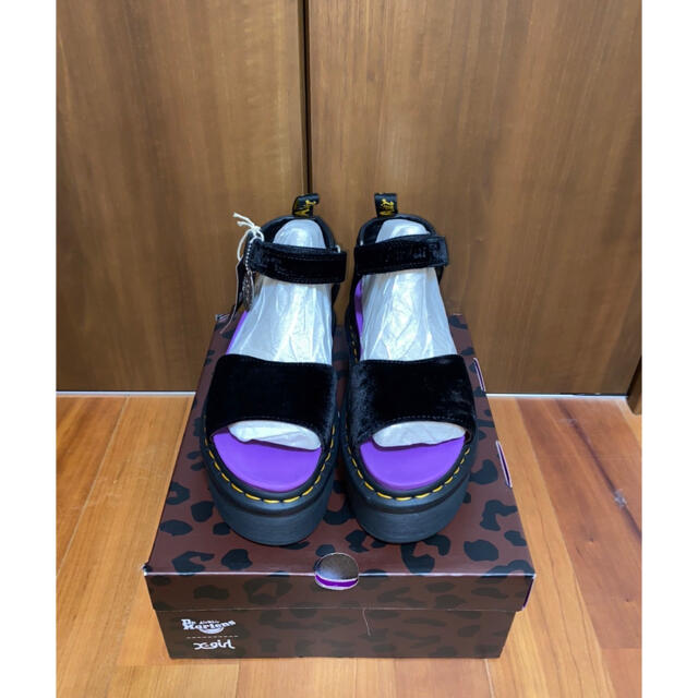 X-girl(エックスガール)のDr.Martens X-GIRL コラボモデル ストラップ サンダル ブラック レディースの靴/シューズ(サンダル)の商品写真