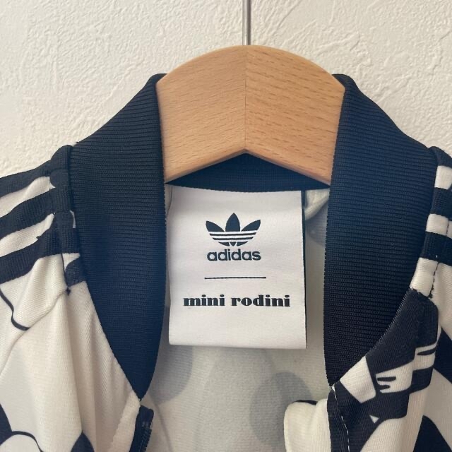 こどもビームス(コドモビームス)のadidas x minirodini キッズ/ベビー/マタニティのベビー服(~85cm)(ジャケット/コート)の商品写真