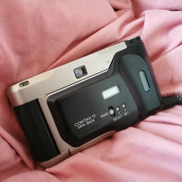 CONTAX T2 スマホ/家電/カメラのカメラ(フィルムカメラ)の商品写真