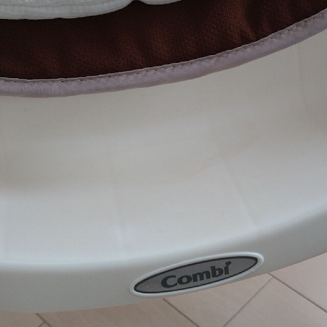 combi コンビ 電動 ハイローチェア - 7