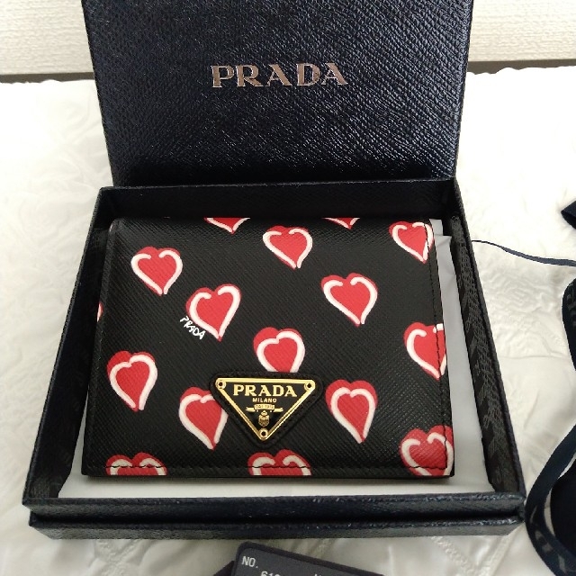プラダ PRADA ハート 二つ折り財布 大きな割引 19000円引き www
