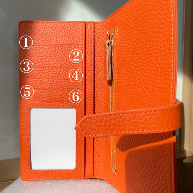 大人気/長財布レザーウォレット　革ベルト　二つ折り　オレンジ メンズのファッション小物(長財布)の商品写真