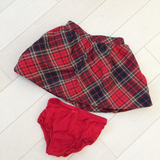 babyGAP(ベビーギャップ)の新品未使用 タータンチェック スカート キッズ/ベビー/マタニティのキッズ服女の子用(90cm~)(スカート)の商品写真