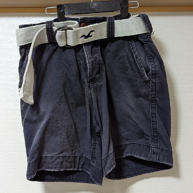 Hollister(ホリスター)のHOLLISTER　ホリスター　ショートパンツ　ネイビー メンズのパンツ(ショートパンツ)の商品写真