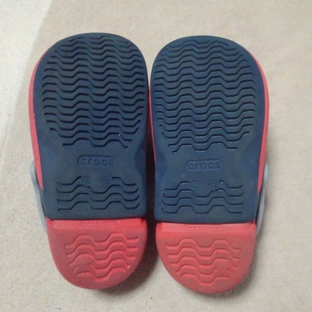 crocs(クロックス)のクロックス　キッズ　C13　19㎝ キッズ/ベビー/マタニティのキッズ靴/シューズ(15cm~)(サンダル)の商品写真