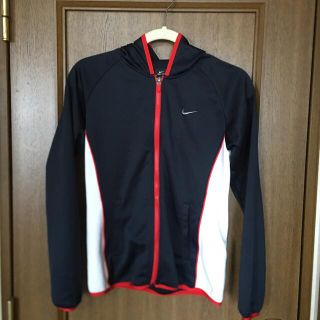 ナイキ(NIKE)のNIKE パーカー　お値下げ(パーカー)