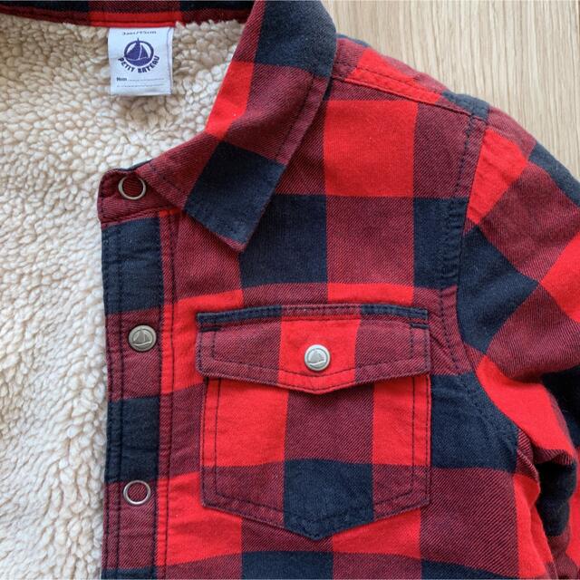 PETIT BATEAU(プチバトー)のPetit Bateau チェック柄 ボアシャツジャケット 3ans/95cm キッズ/ベビー/マタニティのキッズ服男の子用(90cm~)(ジャケット/上着)の商品写真