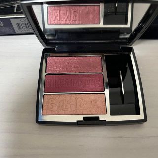 ディオール(Dior)のディオール トリオブリックパレット 833 ミネラル ローズ(アイシャドウ)