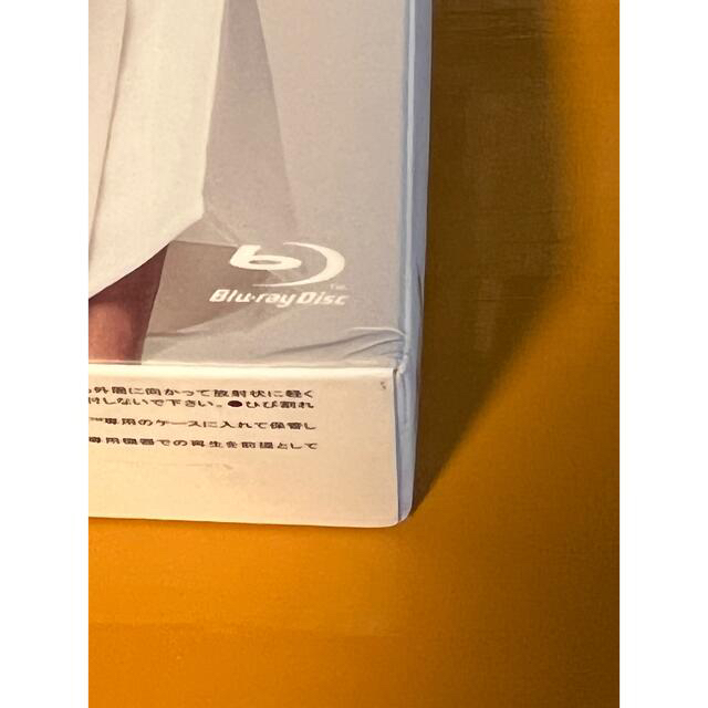 Blu-ray 松本人志　ビジュアルバム　VISUALBUM“完成” エンタメ/ホビーのDVD/ブルーレイ(お笑い/バラエティ)の商品写真