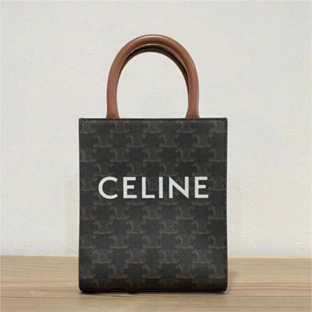 日本人気超絶の ミニ セリーヌ CELINE - celine バーティカルカバ タン