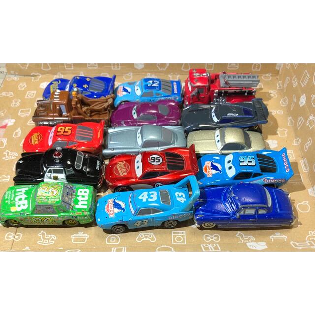 Takara Tomy(タカラトミー)のトミカ カーズ／ セット(CS105) エンタメ/ホビーのおもちゃ/ぬいぐるみ(ミニカー)の商品写真