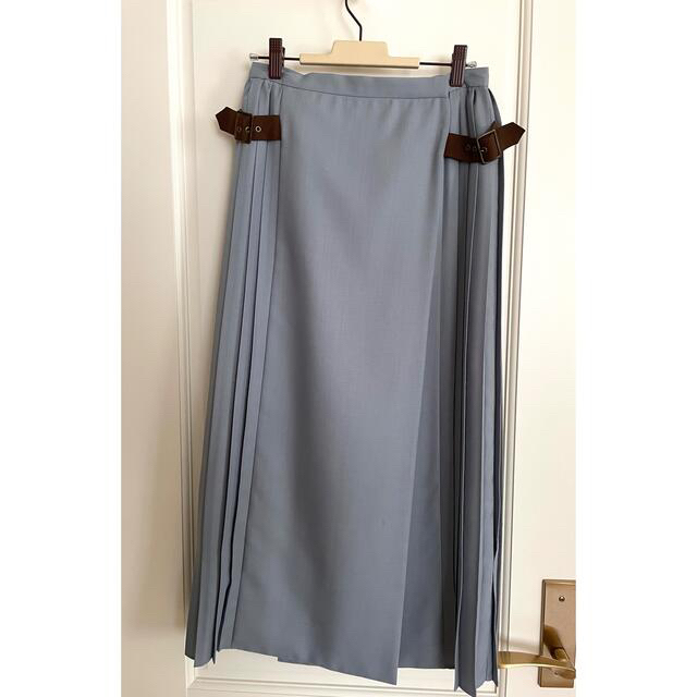 haupia 連弾ピアノ プリーツスカート ブルーグレー 巻きスカート レディースのスカート(ロングスカート)の商品写真