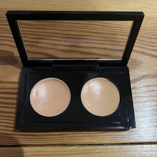 MAC(マック)のMAC スタジオフィニッシュコンシーラーNW25/NC30 コスメ/美容のベースメイク/化粧品(コンシーラー)の商品写真