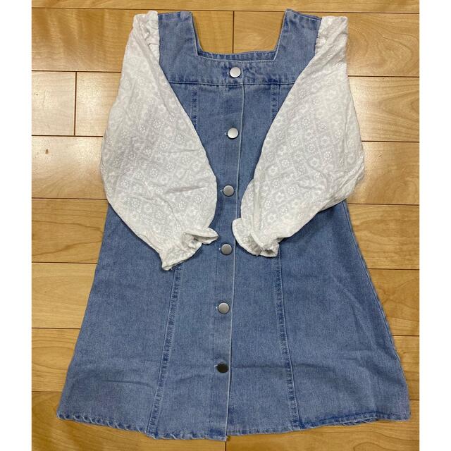 デニムワンピース　130㎝ キッズ/ベビー/マタニティのキッズ服女の子用(90cm~)(ワンピース)の商品写真