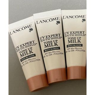 ランコム(LANCOME)の【新品】ランコムUVエクスペールトーンアップローズ(化粧下地)