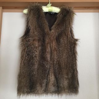 エイチアンドエム(H&M)の〈けったんさん専用〉【ほぼ新品】H&M ファーベスト(ベスト/ジレ)