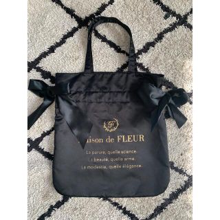 メゾンドフルール(Maison de FLEUR)のMaison de FLEUR リボン　トート　バッグ　サテン(トートバッグ)