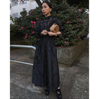 アメリヴィンテージ(Ameri VINTAGE)のUND SHEER JACQUARD TUCK DRESS(ロングワンピース/マキシワンピース)