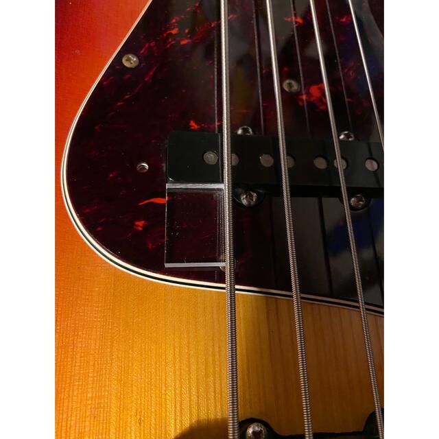 Fender(フェンダー)のベース用 透明 アクリル フィンガーレスト 5mm厚 　透明なので目立たない 楽器のベース(エレキベース)の商品写真
