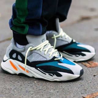 アディダス(adidas)のadidas YEEZY BOOST 700 Wave Runner(スニーカー)